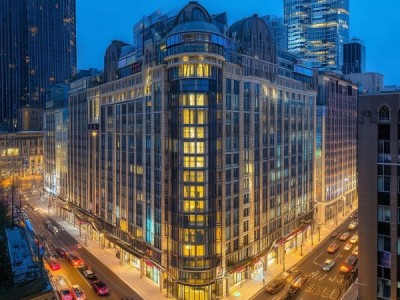 华威酒店位置详解，地址、交通与周边环境指南